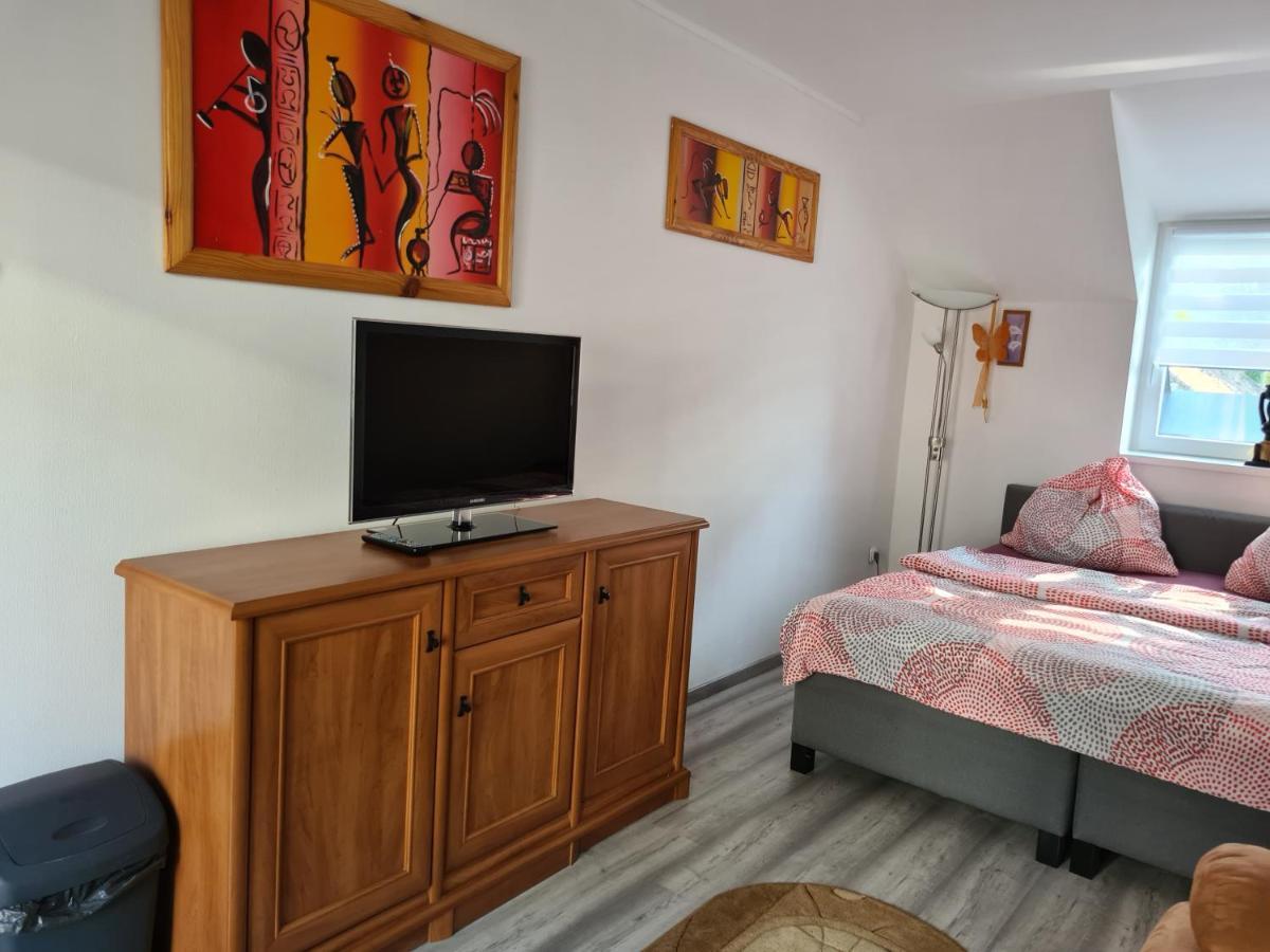 Varlak Apartmans ✷ ✷ ✷ Шіофок Екстер'єр фото