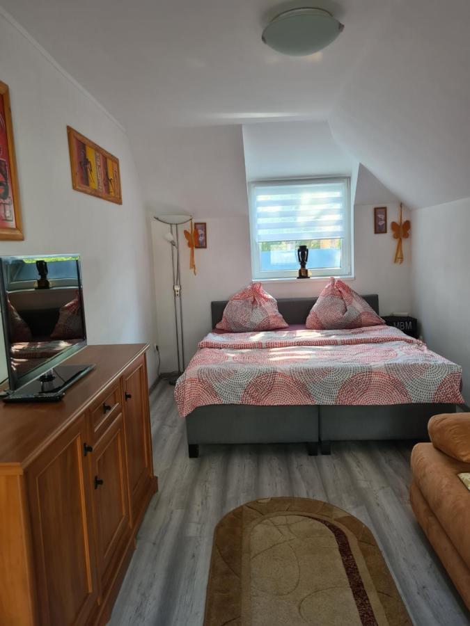 Varlak Apartmans ✷ ✷ ✷ Шіофок Екстер'єр фото