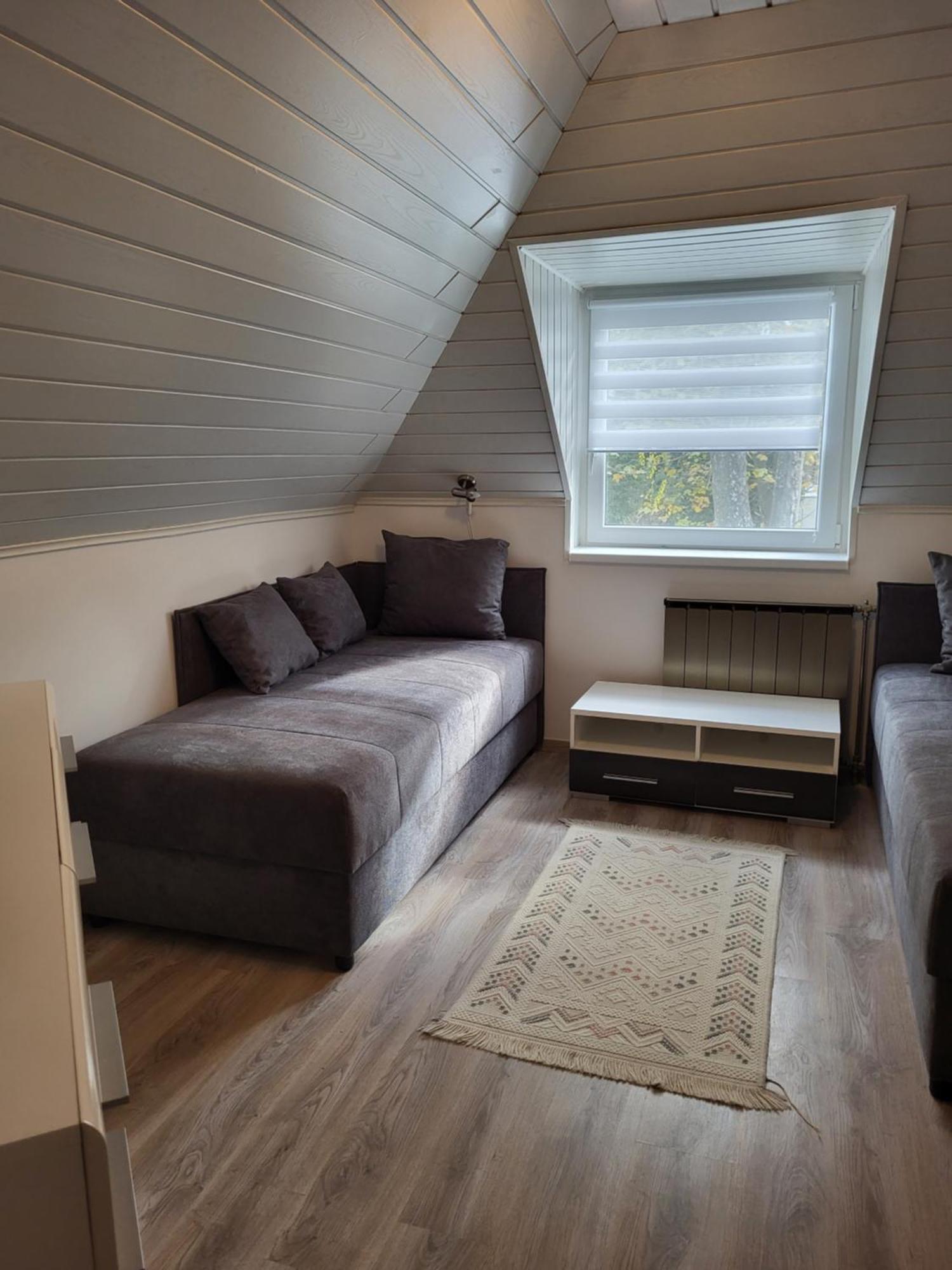 Varlak Apartmans ✷ ✷ ✷ Шіофок Екстер'єр фото