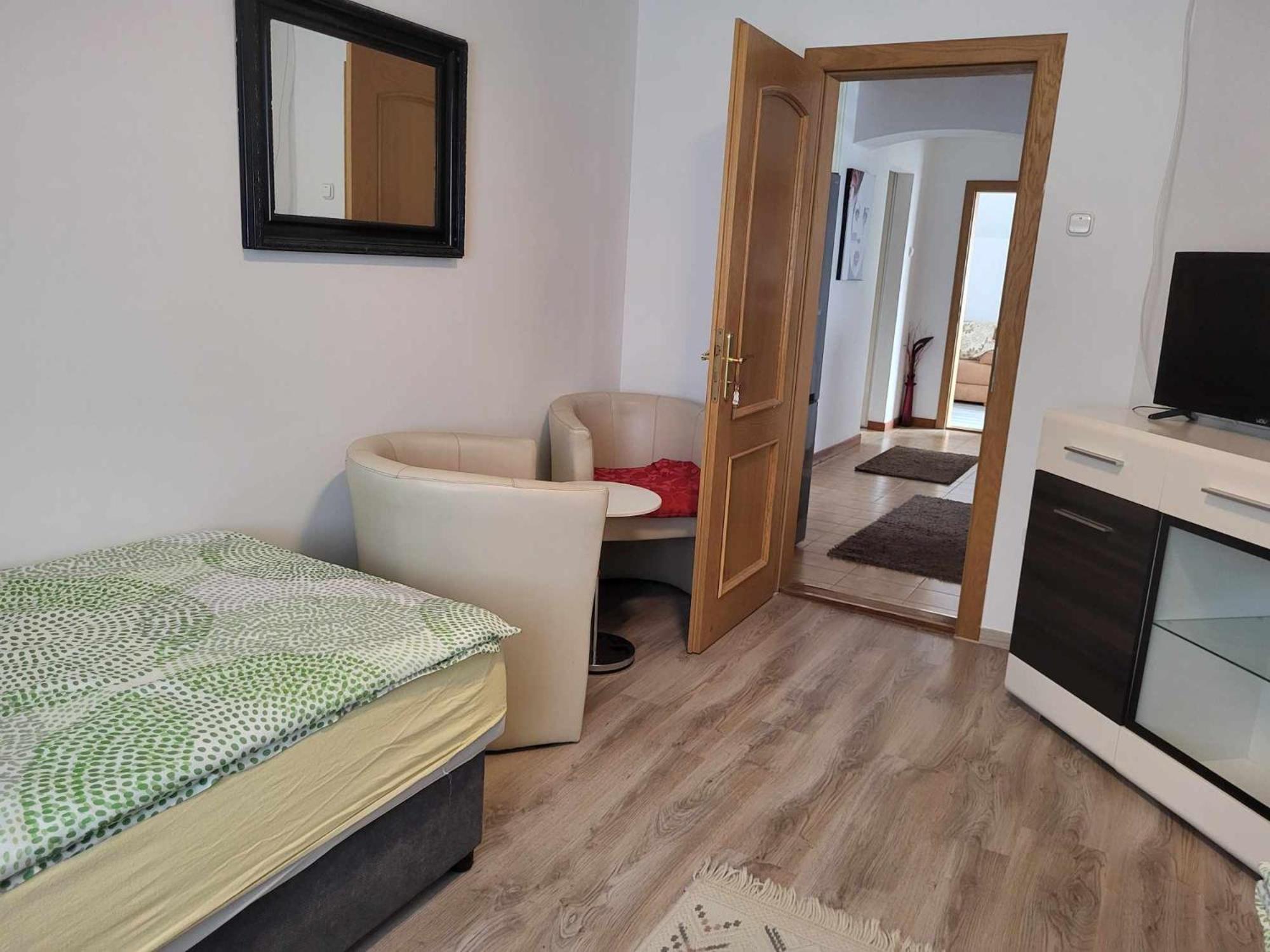 Varlak Apartmans ✷ ✷ ✷ Шіофок Екстер'єр фото