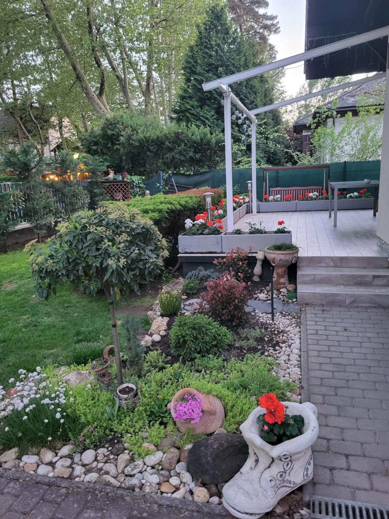 Varlak Apartmans ✷ ✷ ✷ Шіофок Екстер'єр фото
