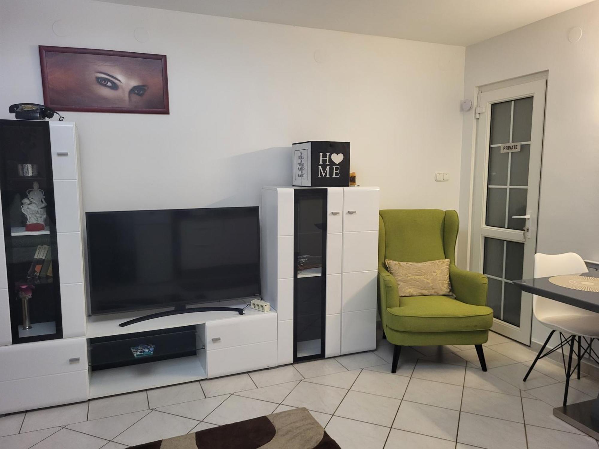 Varlak Apartmans ✷ ✷ ✷ Шіофок Екстер'єр фото
